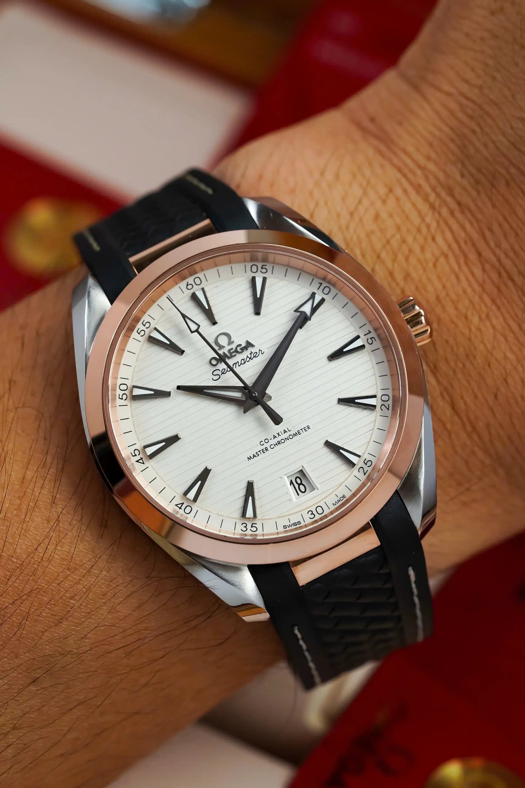 ĐỒNG HỒ OMEGA 220.22.41.21.02.001 LIKE NEW